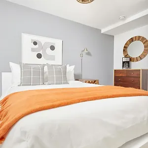 La Tumu Boutique Toronto